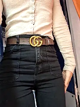 Snapshot of irina_hana chatting on January 8, 1:19 am irina hana online show from January 8, 1:19 am