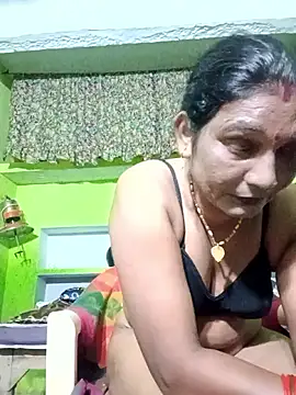 Snapshot of ZIVAA chatting on October 4, 7:17 am ZIVAA online show from October 4, 7:17 am