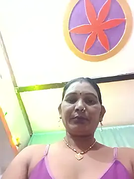 Snapshot of ZIVAA chatting on October 25, 5:37 am ZIVAA online show from October 25, 5:37 am