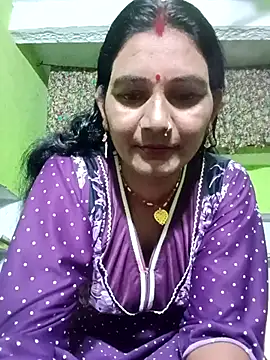 Snapshot of ZIVAA chatting on April 7, 9:10 am ZIVAA online show from April 7, 9:10 am