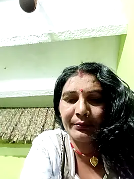 Snapshot of ZIVAA chatting on May 9, 6:40 am ZIVAA online show from May 9, 6:40 am