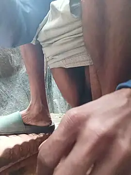 Snapshot of 96Rohon chatting on February 14, 2:30 am 96Rohon online show from February 14, 2:30 am