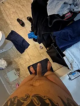 Snapshot of EsDezz88 chatting on December 19, 1:34 am EsDezz88 online show from December 19, 1:34 am