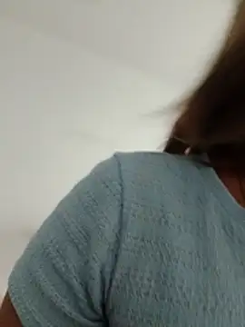 Alisson Milf online show from March 22, 9:18 pm