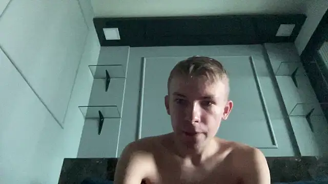 Mike211131 online show from September 17, 7:43 am