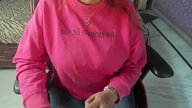 Snapshot of ShylaGill chatting on December 1, 3:50 pm ShylaGill online show from December 1, 3:50 pm