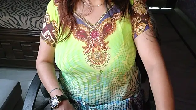 Snapshot of ShylaGill chatting on February 11, 11:26 am ShylaGill online show from February 11, 11:26 am