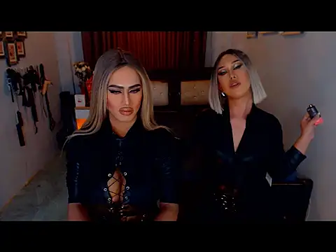 MystiqueQueen online show from October 19, 7:14 pm