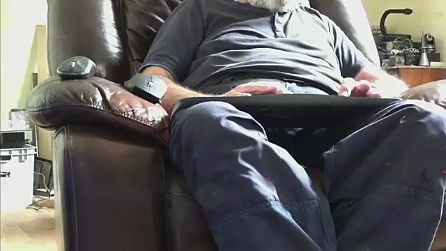 janzer13 online show from September 17, 11:56 am