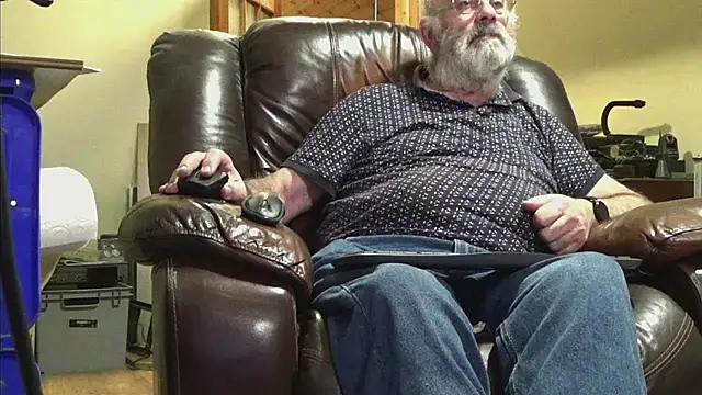 janzer13 online show from November 11, 6:30 pm