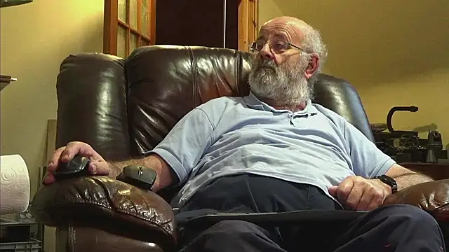 janzer13 online show from November 14, 1:54 pm