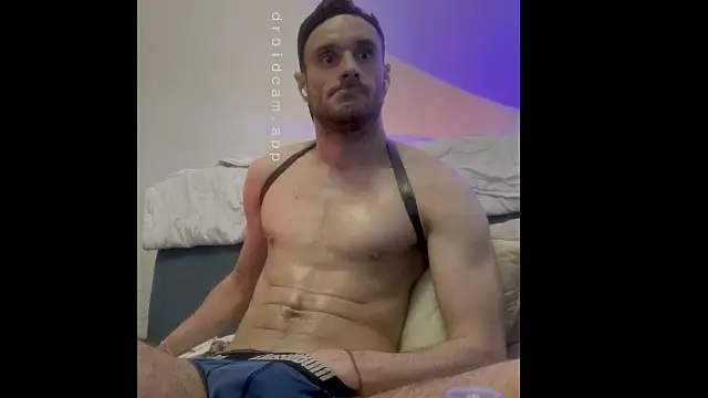 Snapshot of sexbooy27 chatting on October 29, 10:33 pm sexbooy27 online show from October 29, 10:33 pm