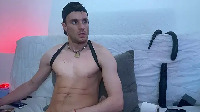 Snapshot of sexbooy27 chatting on February 3, 11:48 am sexbooy27 online show from February 3, 11:48 am