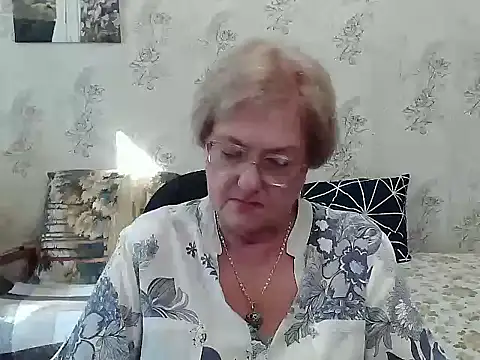 Snapshot of Renata62011 chatting on September 19, 11:44 am Renata62011 online show from September 19, 11:44 am