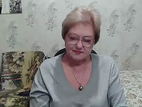 Snapshot of Renata62011 chatting on September 27, 1:43 am Renata62011 online show from September 27, 1:43 am