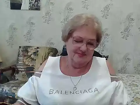 Snapshot of Renata62011 chatting on October 4, 10:46 am Renata62011 online show from October 4, 10:46 am