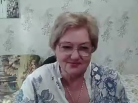 Snapshot of Renata62011 chatting on October 14, 11:44 am Renata62011 online show from October 14, 11:44 am