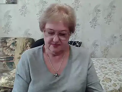 Snapshot of Renata62011 chatting on October 23, 10:58 am Renata62011 online show from October 23, 10:58 am
