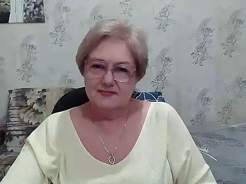 Snapshot of Renata62011 chatting on October 27, 11:25 am Renata62011 online show from October 27, 11:25 am
