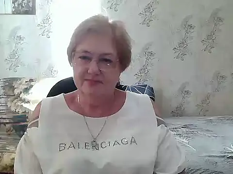 Snapshot of Renata62011 chatting on October 30, 12:28 pm Renata62011 online show from October 30, 12:28 pm
