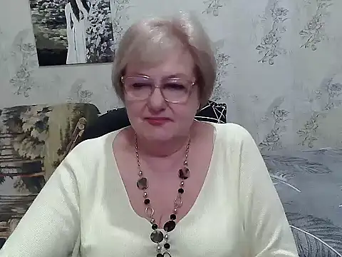 Renata62011 online show from April 20, 7:04 pm
