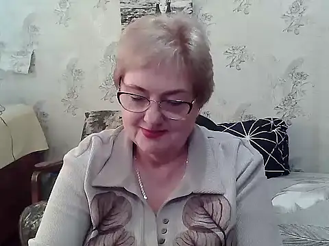 Renata62011 online show from May 12, 12:35 pm