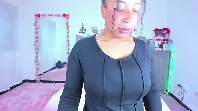 Snapshot of Gabi_Jhons_23 chatting on September 22, 2:52 pm Gabi Jhons 23 online show from September 22, 2:52 pm