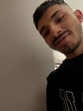 ArturoCardona  online show from February 11, 4:34 pm