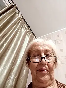 Snapshot of Anatolia5961 chatting on September 26, 3:49 pm Anatolia5961 online show from September 26, 3:49 pm