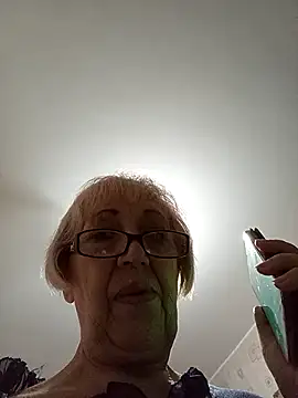 Snapshot of Anatolia5961 chatting on September 28, 4:12 pm Anatolia5961 online show from September 28, 4:12 pm