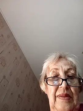 Snapshot of Anatolia5961 chatting on October 2, 2:35 pm Anatolia5961 online show from October 2, 2:35 pm