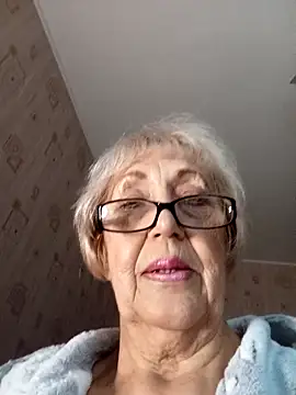 Snapshot of Anatolia5961 chatting on October 17, 2:19 pm Anatolia5961 online show from October 17, 2:19 pm