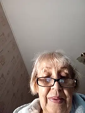 Snapshot of Anatolia5961 chatting on October 20, 4:13 am Anatolia5961 online show from October 20, 4:13 am