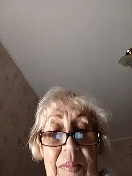 Snapshot of Anatolia5961 chatting on October 21, 3:18 am Anatolia5961 online show from October 21, 3:18 am