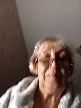 Snapshot of Anatolia5961 chatting on October 21, 3:24 pm Anatolia5961 online show from October 21, 3:24 pm