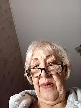 Snapshot of Anatolia5961 chatting on October 24, 3:25 am Anatolia5961 online show from October 24, 3:25 am