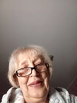 Snapshot of Anatolia5961 chatting on November 1, 5:48 pm Anatolia5961 online show from November 1, 5:48 pm