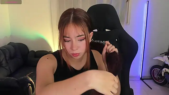 Aishelyng online show from November 27, 4:03 am