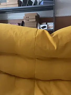 Snapshot of Linda288 chatting on October 24, 4:53 am Linda288 online show from October 24, 4:53 am