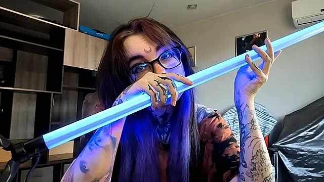 Snapshot of HighelikeGirl chatting on September 24, 7:12 am HighelikeGirl online show from September 24, 7:12 am