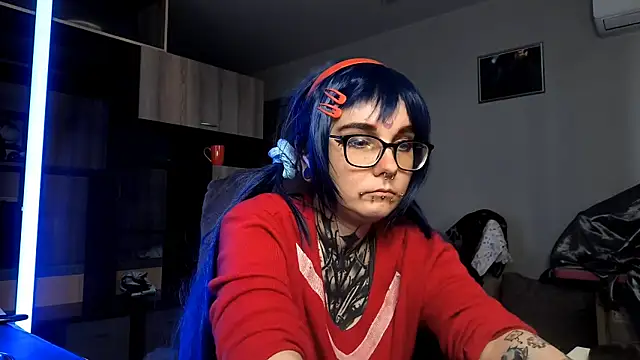 Snapshot of HighelikeGirl chatting on October 4, 12:47 pm HighelikeGirl online show from October 4, 12:47 pm