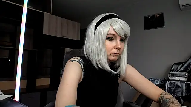 Snapshot of HighelikeGirl chatting on October 14, 11:55 am HighelikeGirl online show from October 14, 11:55 am