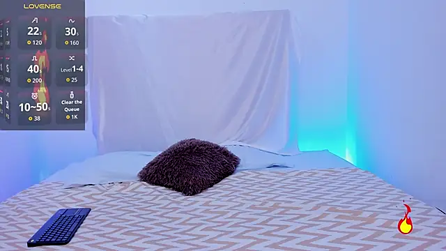 Snapshot of KingStark_ chatting on October 2, 11:17 am KingStark online show from October 2, 11:17 am