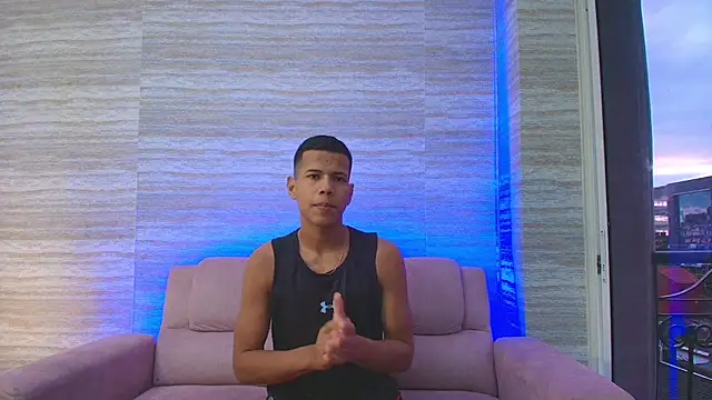 Snapshot of KingStark_ chatting on October 13, 11:21 am KingStark online show from October 13, 11:21 am