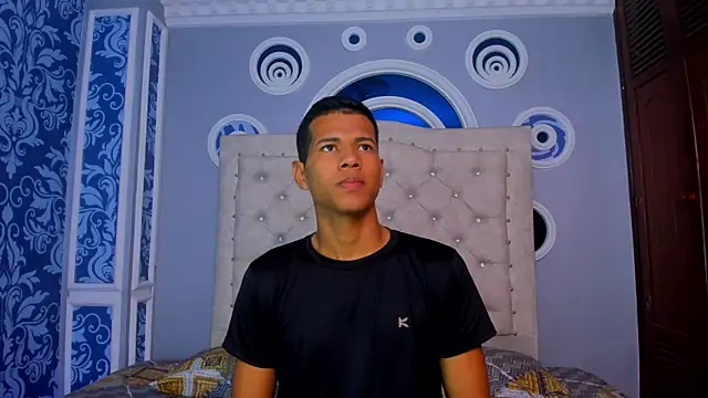 Snapshot of KingStark_ chatting on October 30, 11:22 am KingStark online show from October 30, 11:22 am