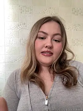 SunshineEmma online show from April 23, 3:03 pm