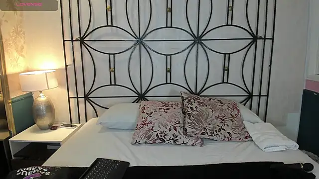 Odette bulgari online show from March 27, 10:37 am