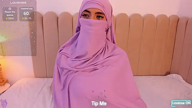 Snapshot of Jasmin_hamdan chatting on October 8, 7:22 pm Jasmin hamdan online show from October 8, 7:22 pm