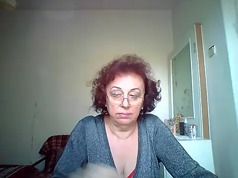 Julia54391 online show from September 27, 9:03 am