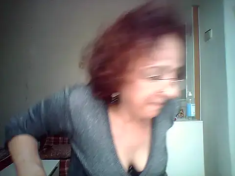 Julia54391 online show from October 17, 7:44 am